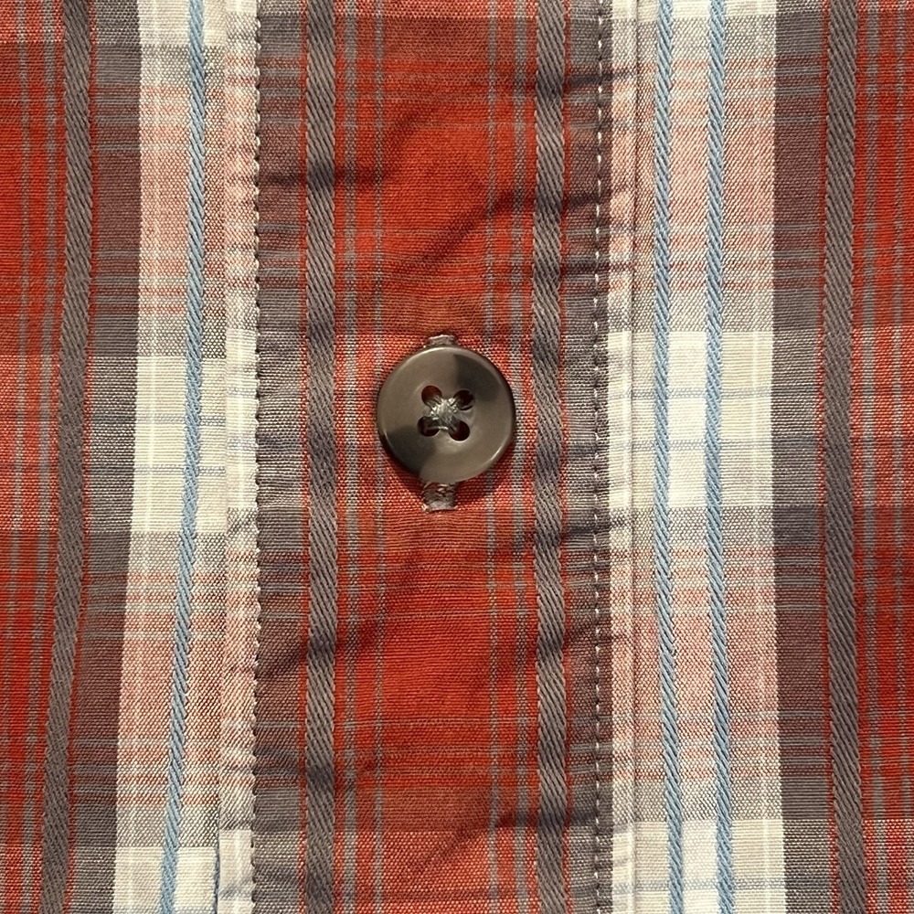 Cabela's Short Sleeve Shirt Men's Medium Red Plaid Button Up Hike Camp Outdoors - Picture 12 of 13